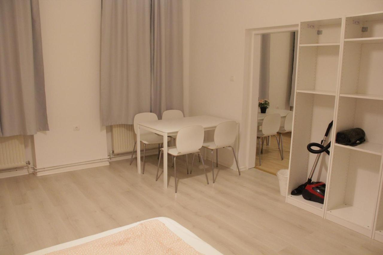 Apartamento Betariel'Com Hauptbahnhof Viena Exterior foto