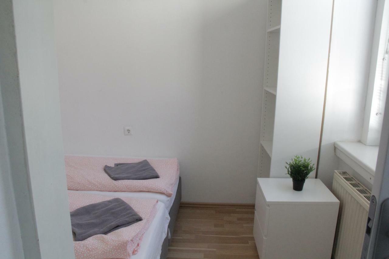 Apartamento Betariel'Com Hauptbahnhof Viena Exterior foto